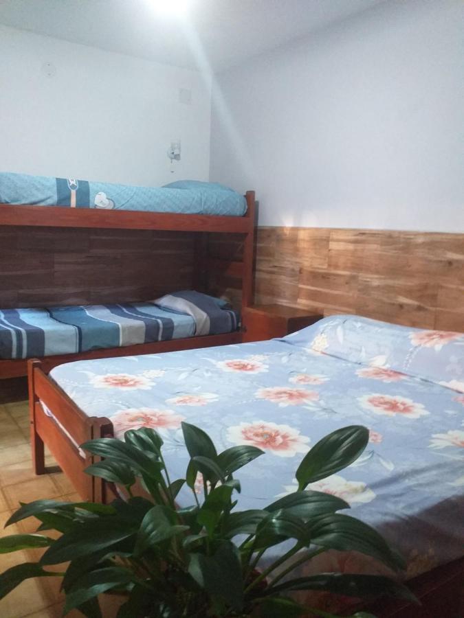 Residencial Santiago Habitaciones Hotel Bed & Break Fast Posadas Buitenkant foto