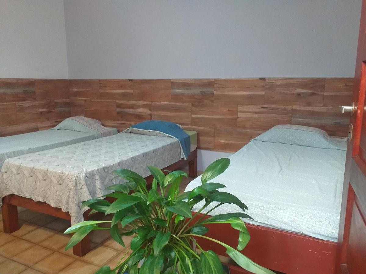 Residencial Santiago Habitaciones Hotel Bed & Break Fast Posadas Buitenkant foto